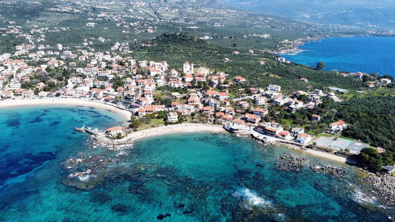 Hanakia Stoupa Exterior photo